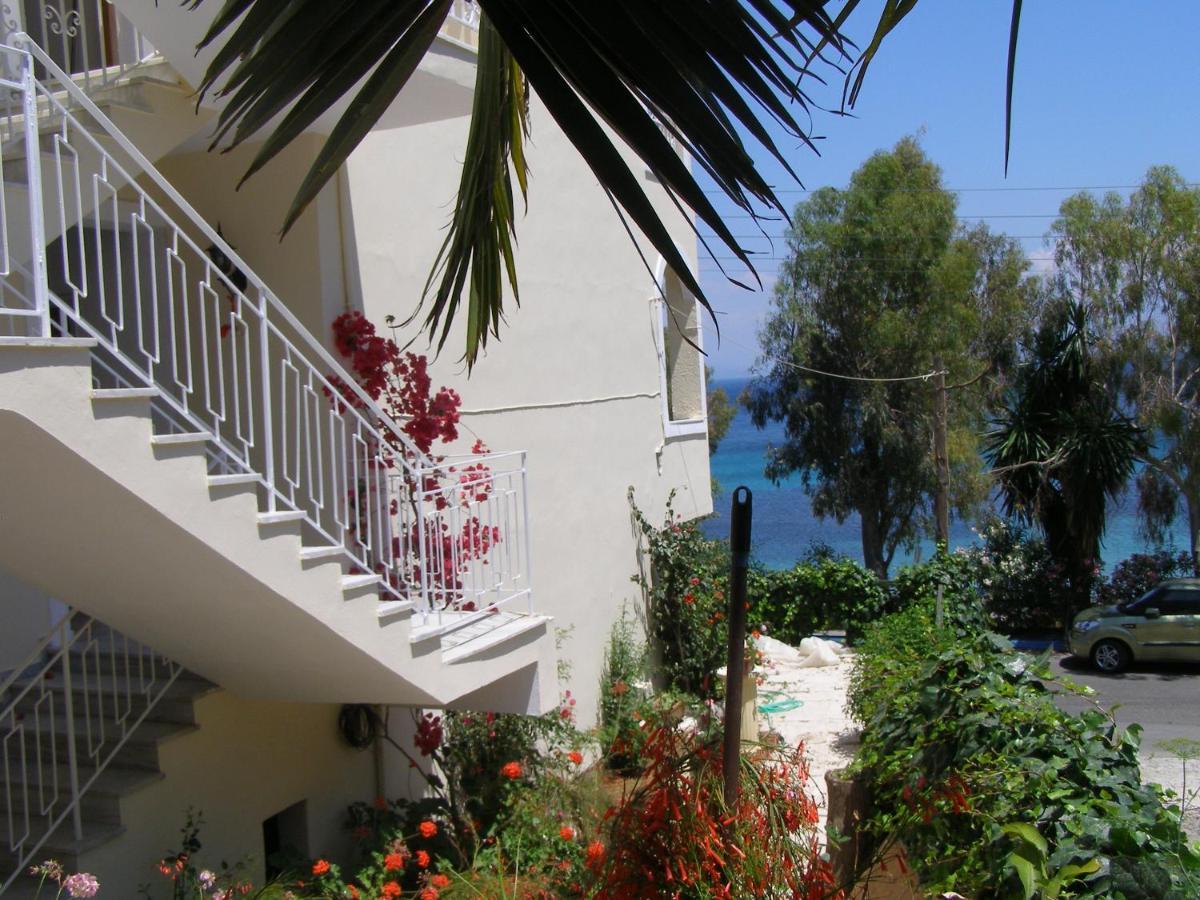 Ionian Mare Aparthotel Agios Ioannis Peristerion Exteriör bild