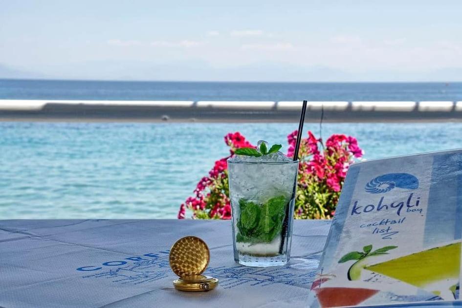 Ionian Mare Aparthotel Agios Ioannis Peristerion Exteriör bild
