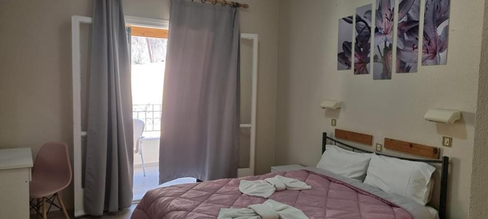 Ionian Mare Aparthotel Agios Ioannis Peristerion Exteriör bild