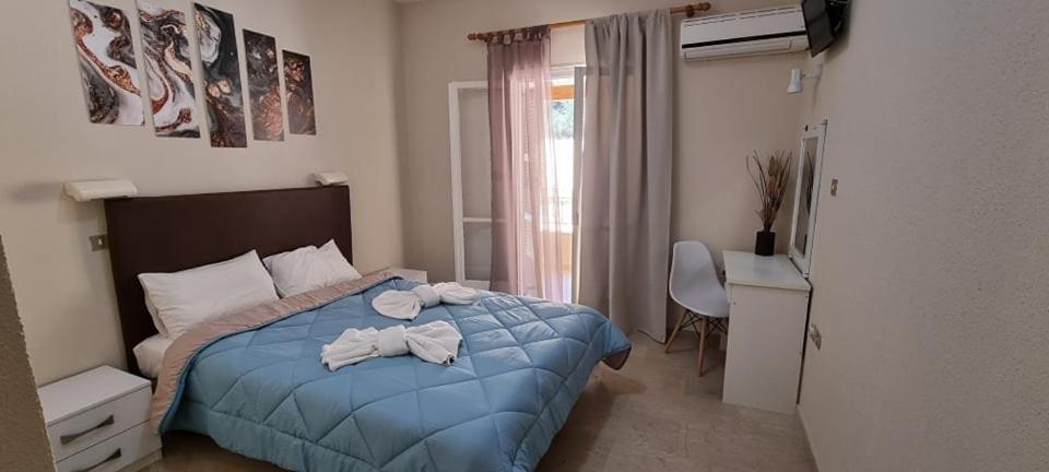 Ionian Mare Aparthotel Agios Ioannis Peristerion Exteriör bild